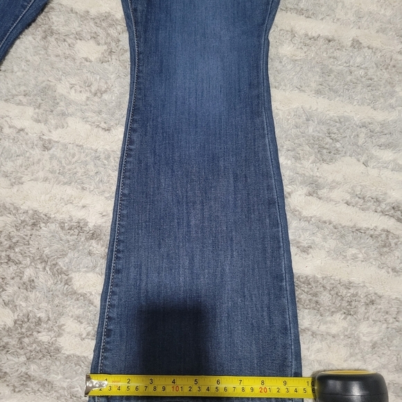 Signature Levi's Mid-rise Bootcut Women's Blue Jeans - Picture 11 of 11